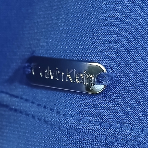 Calvin Kline sz S Dazzing Blu Sleeveless Mockneck Top with Gathered Seam - Picture 11 of 13